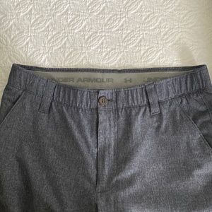 Under armor light weight very comfortable